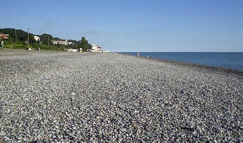 Пляж п. Лоо Лазаревского района г. Сочи