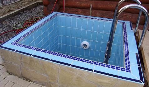 Бассейн на улице, гостиничный комплекс Форествиль, г. Сочи, Лазаревский район, кп. Солоники