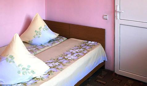 Трехместный номер с удобствами частного дома Звездочка, г. Сочи, Лазаревский район, п. Лоо