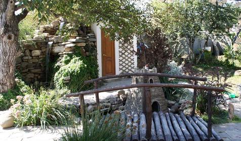 Двор, гостиница Морская звезда, г. Геленджик, с. Архипо-Осиповка