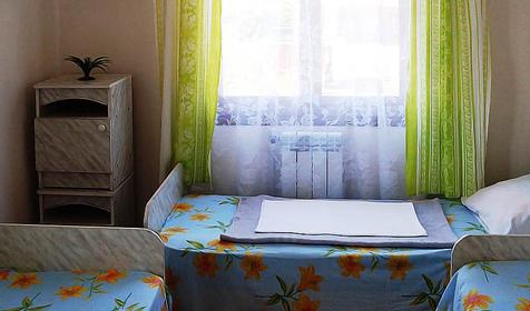 Комната с удобствами на этаже, частный дом Альмира, г. Сочи, Лазаревский район, п. Лоо