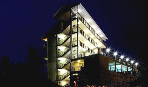 Отель Бристоль (ночью), г. Сочи, Лазаревский район, п. Лазаревское