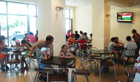 Кафе-столовая отеля Бристоль, г. Сочи, Лазаревский район, п. Лазаревское