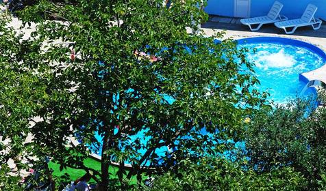 Бассейн, дом отдыха Липки-ЮГ, г. Сочи, Лазаревский район, п. Солоники