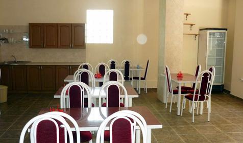 Столовая гостевого дома Кристина, г. Геленджик, с. Кабардинка
