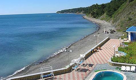 Собственный пляж оздоровительного комплекса Геолог Ямала, Туапсинский район, с. Ольгинка