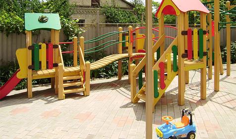 Детская площадка, гостиница Альфа, г. Анапа