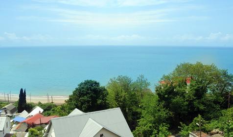 Вид из частной гостиницы ВарЛиана, г. Сочи, п. Лазаревское