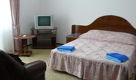 Двухместный улучшенный номер гостевого дома Давид, г. Сочи, Адлер