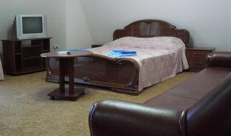 Двухместный улучшенный номер гостевого дома Давид, г. Сочи, Адлер