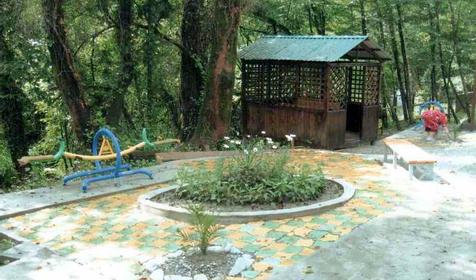 Двор, отель Арлюма, г. Сочи, Лазаревский район, с. Якорная Щель