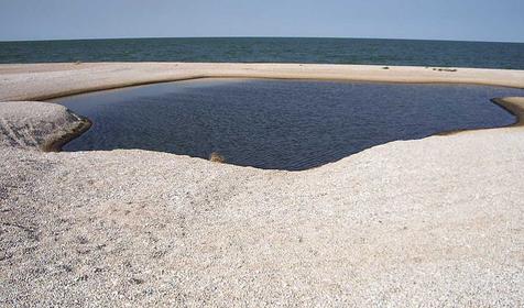 Пляж базы отдыха Ветерок, Ейский район, ст. Должанская, Коса Долгая