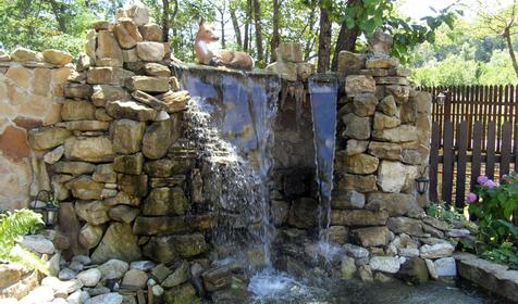 Двор, отель Арлюма, г. Сочи, Лазаревский район, с. Якорная Щель