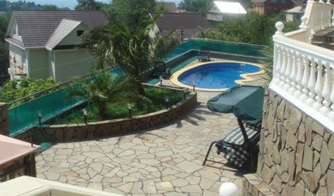 Нижний двор (зона отдыха) гостевого дома Морская панорама, г. Сочи