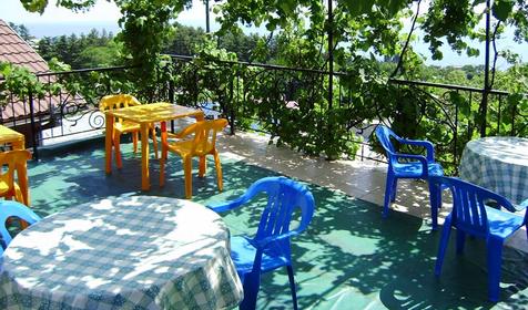 Частная гостиница Валера и Люба, г. Сочи, Лазаревский район, п. Лазаревское