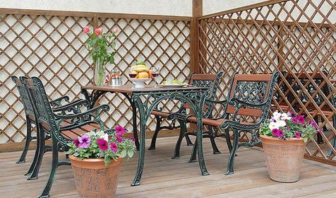 Летний двор ресторана Красная палатка отеля Иностранец, г. Краснодар