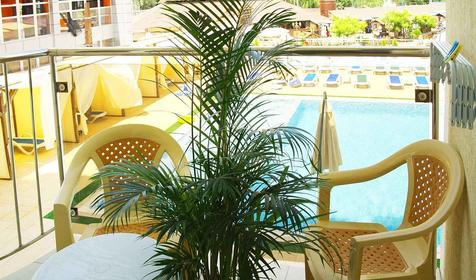 Балкон номера отеля Ателика Гранд Меридиан, г. Анапа, п. Витязево