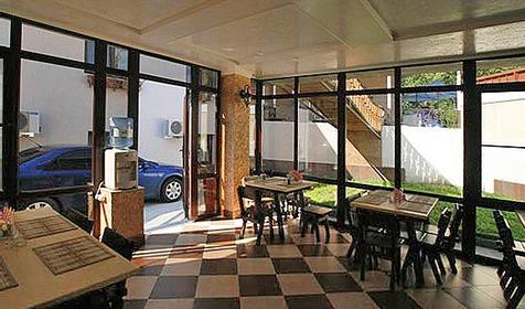 Кафе гостиницы Наш Дом, г. Геленджик