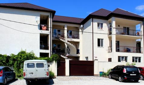 Гостевой дом У трех гор, г. Геленджик, с. Кабардинка