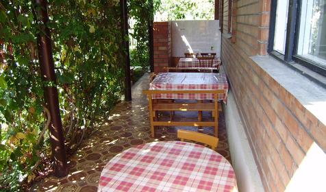 Частная гостиница Дом в саду, г. Геленджик, с. Архипо-Осиповка