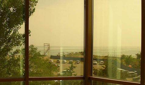 Панорамный вид на море из окна гостиничного комплекса Лето, г. Туапсе