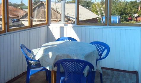 Терраса частной мини-гостиницы по ул. Морская, г. Ейск