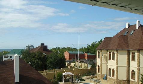 Вид с балкона номера. Частная гостиница Голубая Бухта, г. Геленджик