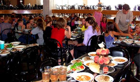 Столовая детского пансионата с лечением Кировец, г. Геленджик, п. Кабардинка