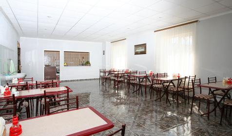 Столовая гостевого дома Астери, г. Геленджик, п. Кабардинка