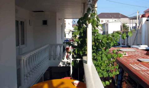 Вид с балкона, гостевой дом Антал, г. Геленджик, с. Кабардинка