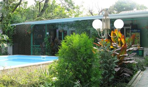 Бассейн. Мини-отель Изумрудный, г. Геленджик, п. Кабардинка