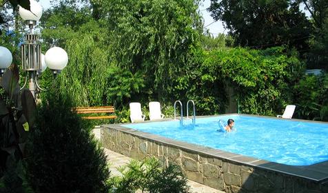 Бассейн. Мини-отель Изумрудный, г. Геленджик, п. Кабардинка