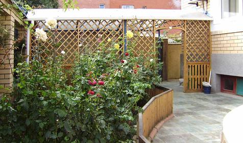 Двор гостевого дома На Кирова, г. Анапа