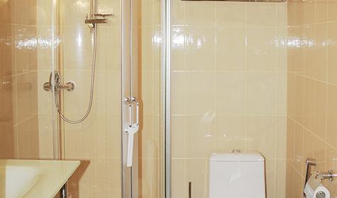 Санузел номера гостиничного комплекса BelHotel, г. Белореченск