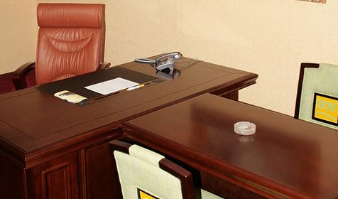 Деловой кабинет номера Апартаменты гостиничного комплекса BelHotel, г. Белореченск