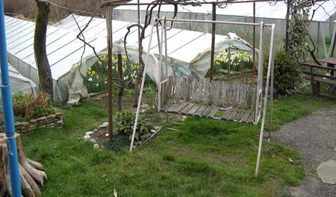 Двор гостевого дома Arseli, г. Сочи, Лазаревский район, п. Вардане