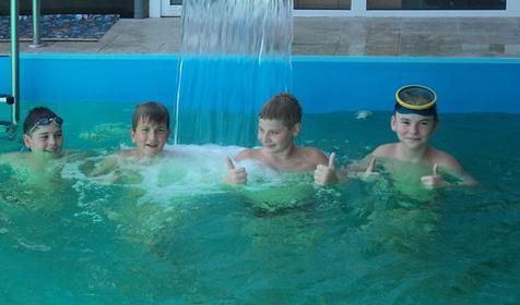 Бассейн. Оздоровительный комплекс Коралл, Мостовской район