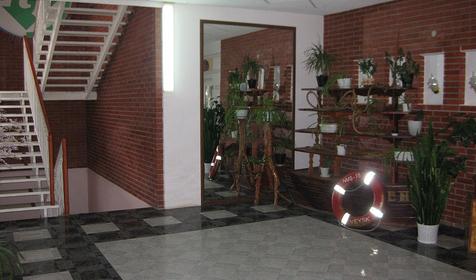 Холл мини-гостиницы Морской центр, г. Ейск