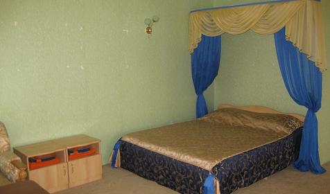 Двухкомнатный номер Люкс мини-гостиницы Морской центр, г. Ейск