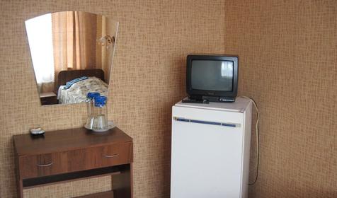 Двухместный номер с ТВ. Гостиница Ейск, г. Ейск