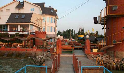 Клуб-отель Торнадо, г. Ейск