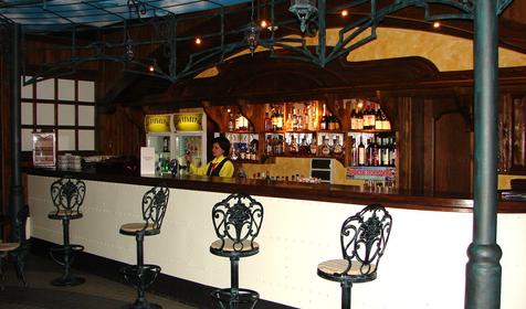 Интерьер ресторана Бульвар, г. Анапа