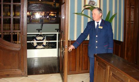 Интерьер ресторана Бульвар, г. Анапа