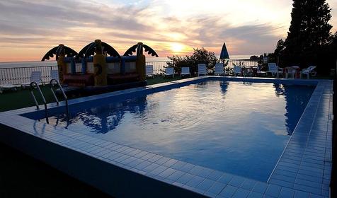 На территории отеля Орешник, г. Сочи, п Лазаревское