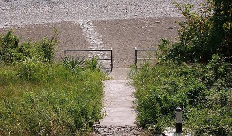 Дорога к пляжу от отеля Орешник, г. Сочи, п. Лазаревское