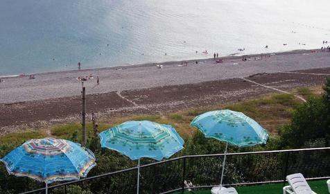 Пляж п. Лазаревское