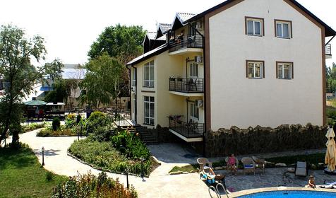 Первый корпус гостевого дома Феличи, г. Анапа, п. Витязево