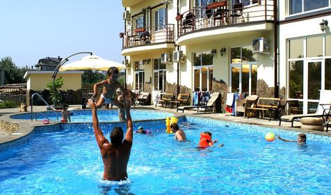 Бассейн гостевого дома Феличи, г. Анапа, п. Витязево