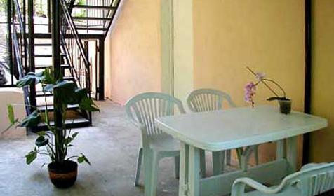 Место для отдыха во дворе. Гостевой дом «Минами», г. Сочи, п. Лазаревское