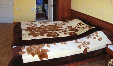 Двухместный номер с дополнительным местом и балконом. Частный коттедж Джона, г. Сочи, Адлерский район